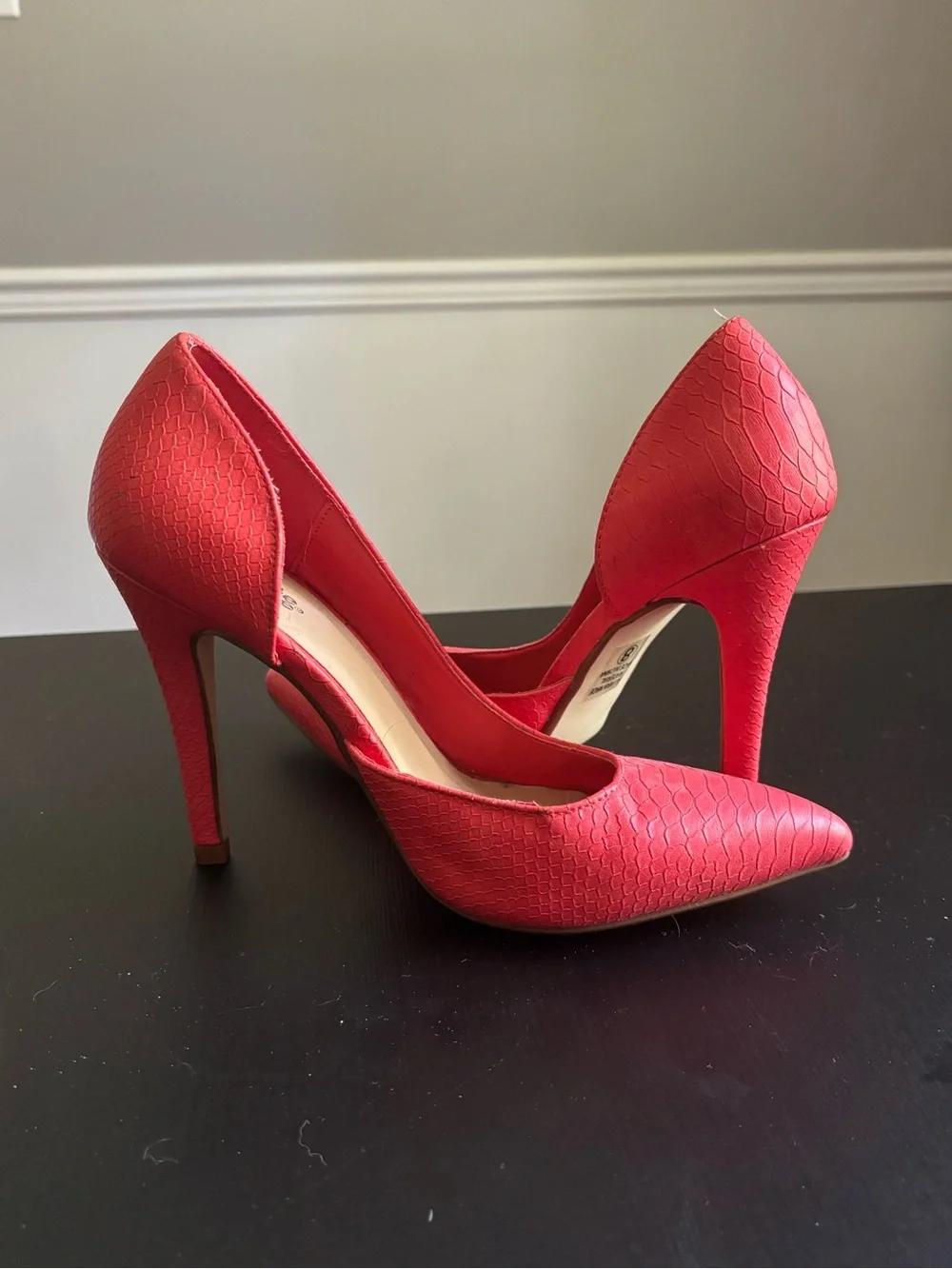 Charlotte Russe Red Pointed-Toe Women's Pumps Heels